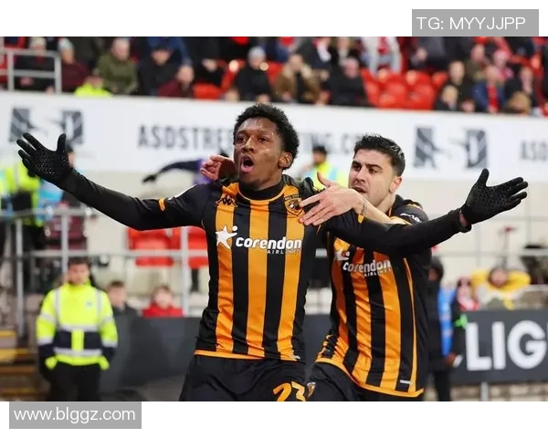 帕奎塔在绿茵场上的闪耀表现引发球迷热议与未来发展潜力的深度分析