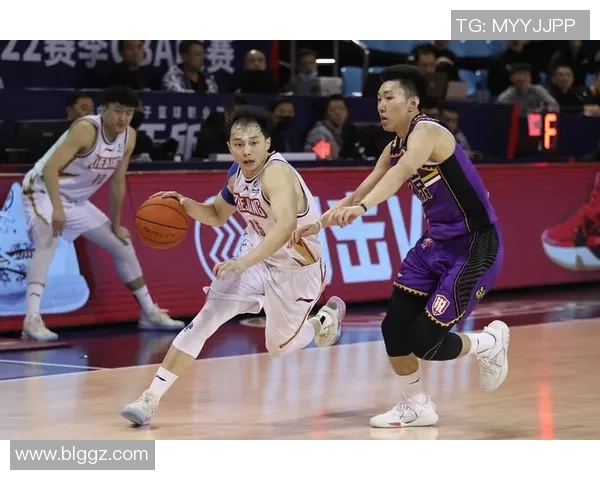 广厦与北控季前赛对决精彩纷呈球迷期待新赛季的精彩表现