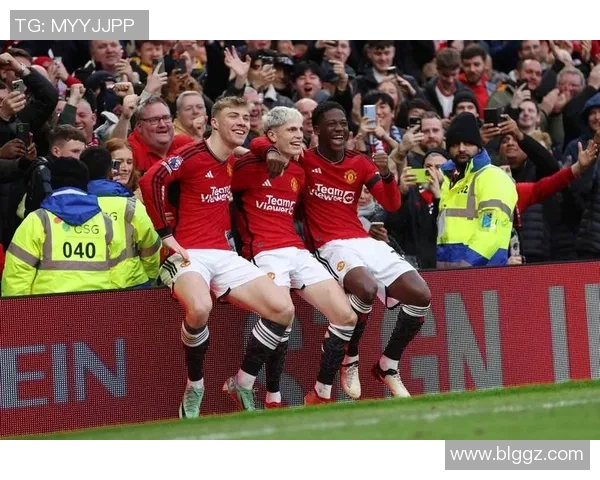 曼联对阵水晶宫比赛主裁判分析及裁判表现评估 曼联对阵水晶宫比赛主裁判分析及裁判表现评估